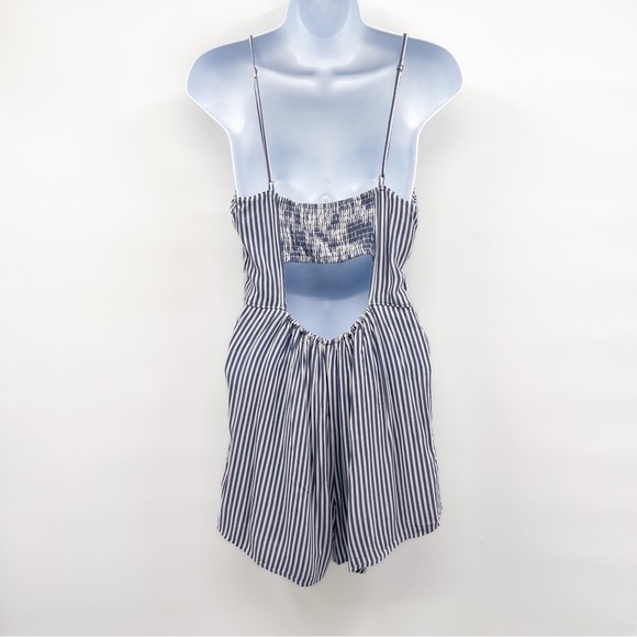 Abercrombie & Fitch Striped Romper Smocked Open Back Jumper Blue White Shorts - Picture 6 of 10